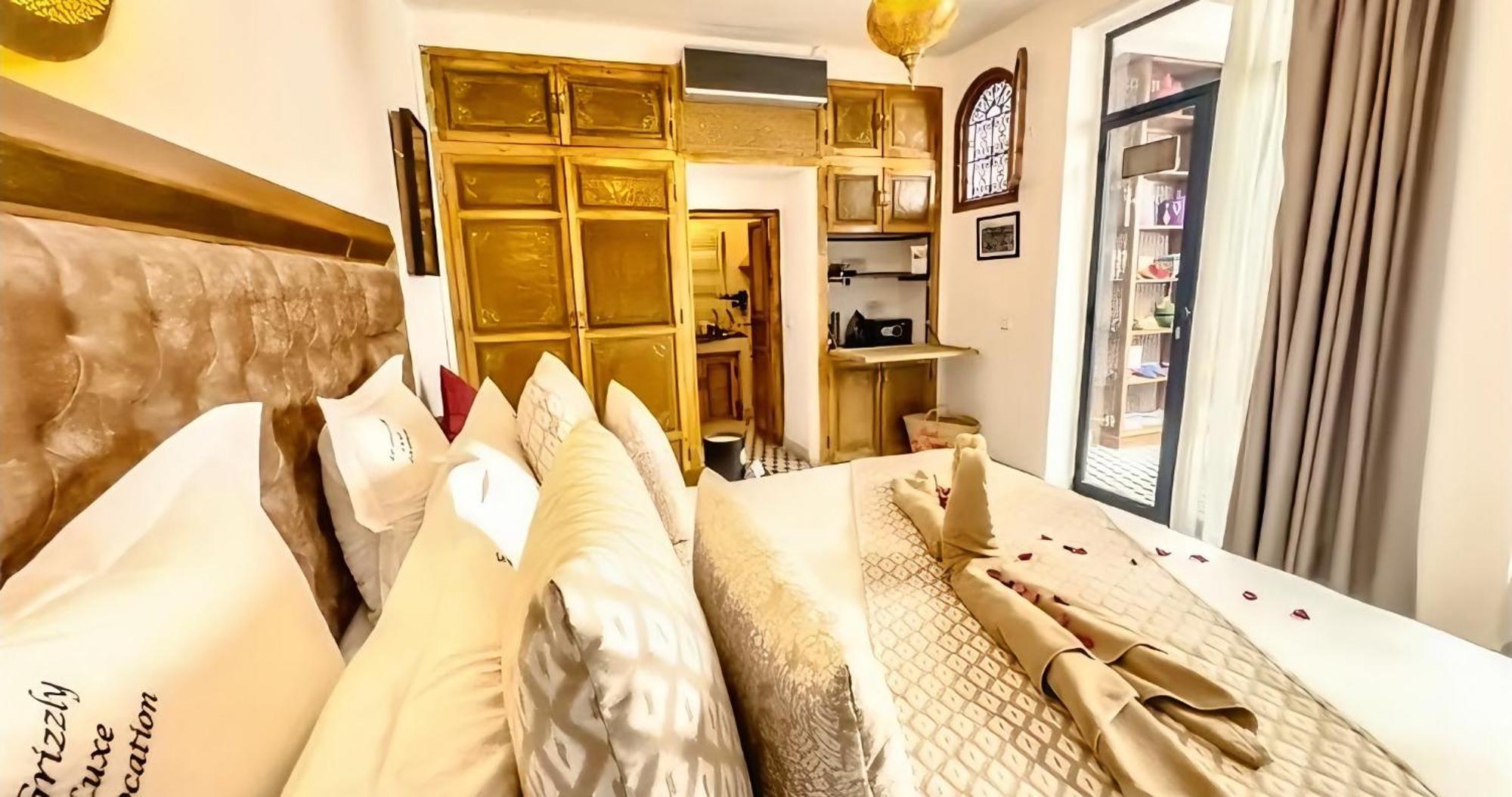 Riad Luxe Location Le Grizzly Marrakesh Bagian luar foto